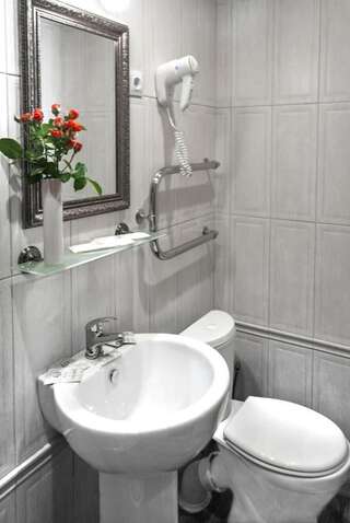 Апартаменты Гранд на Татарском Санкт-Петербург Двухместный номер с 1 кроватью или 2 отдельными кроватями и хорошим видом-2